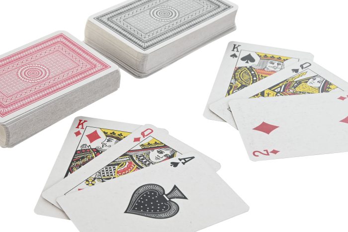 Boîte 1 jeu de cartes avec dés – Image 4