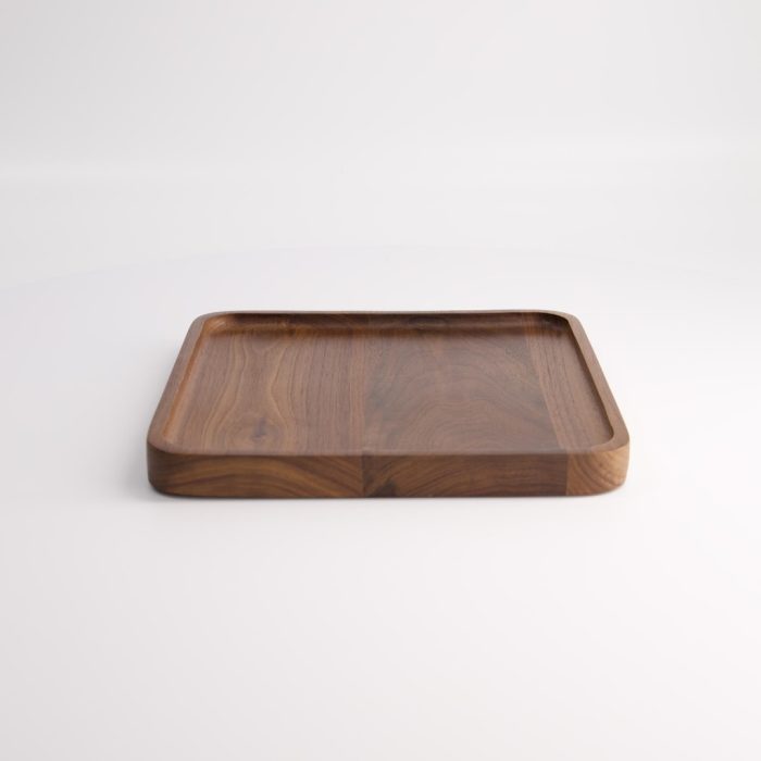Plateau en noisetier